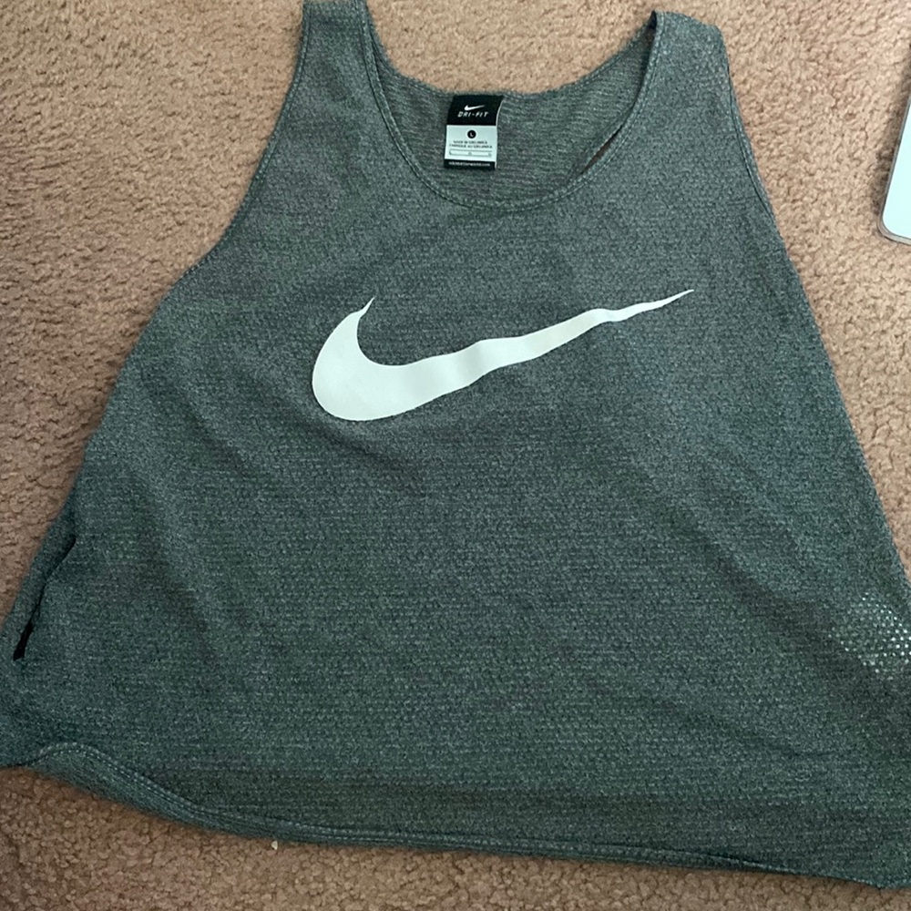 nike tank top